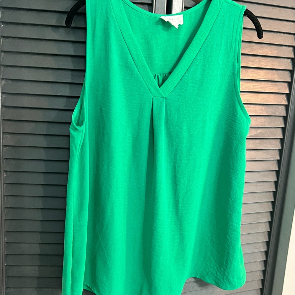 Andrew By Unit Pullover Top